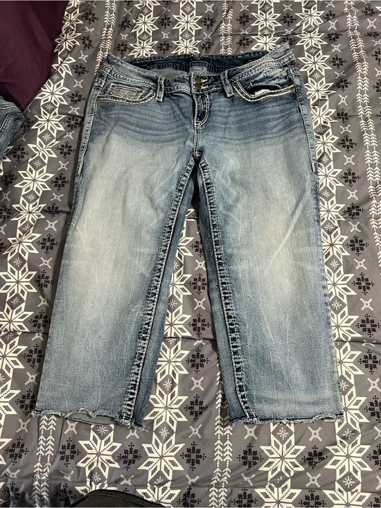 Vigoss Pants - Vigoss Light Wash Capri that were cut by previous owner